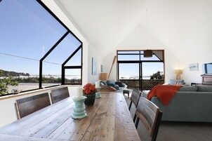 Casa superluxo | Área de estar | TV LED