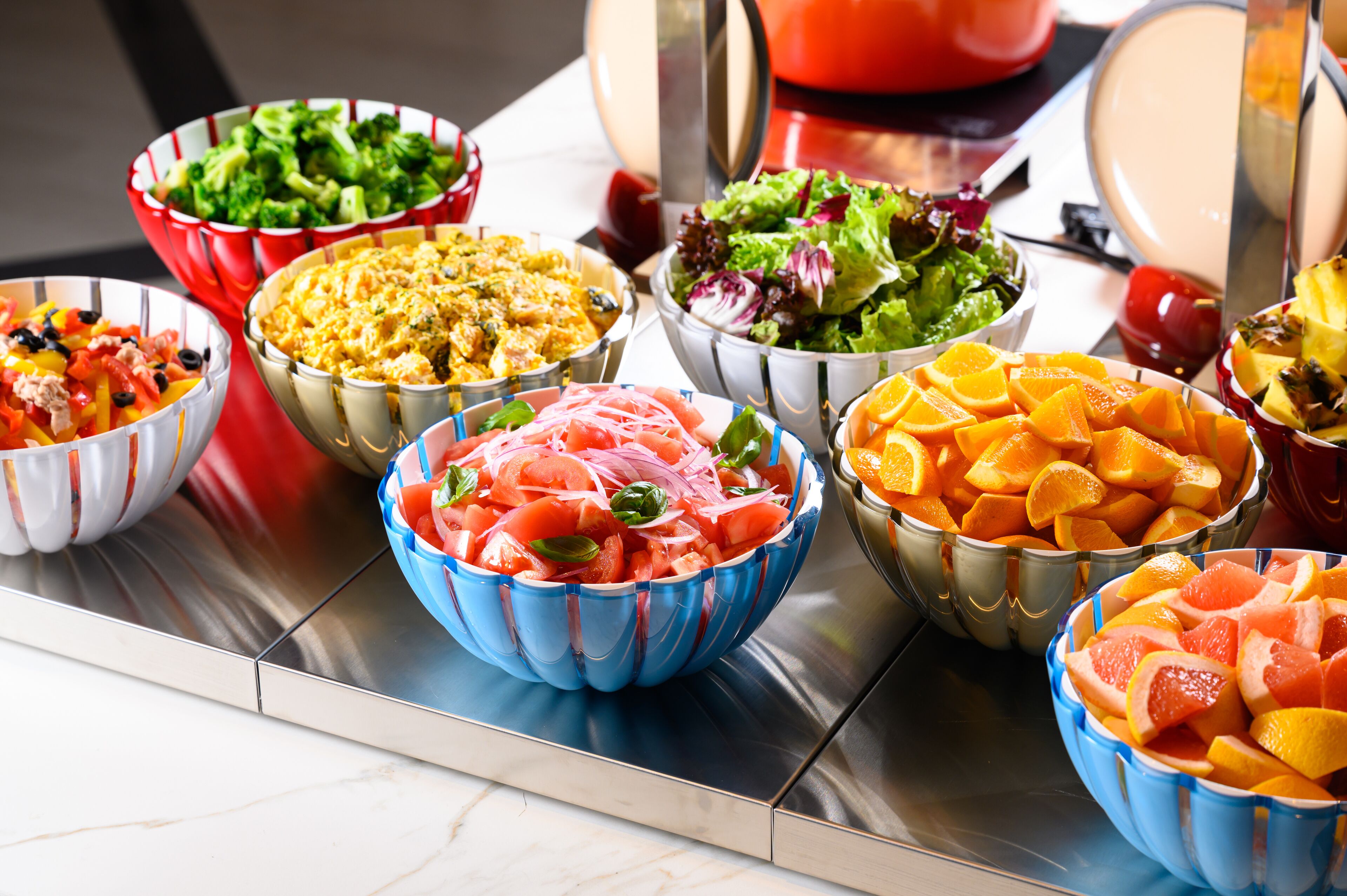 daily buffet breakfast (jpy 2500 per person)