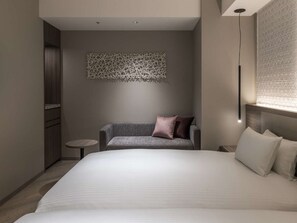 Down comforters, blackout drapes, free WiFi, bed sheets - Hotel Forza Sapporo Station (Sapporo)