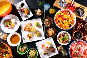 Desayuno buffet diario (JPY 2500 por persona)