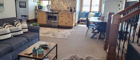 Smart-TV, DVD-Player, Bücher