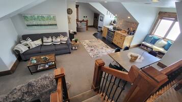 Smart TV, DVD player, books