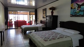 5 多间卧室、熨斗/熨衣板、免费 WiFi、床单