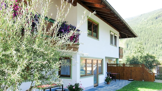 Unclassified image, 1 of 43, button - Lovely apartment for 6 guests with WIFI, TV and terrace (Thurmbach)