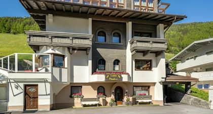 Angenehme Wohnung für 4 Personen mit W-LAN, TV und Balkon