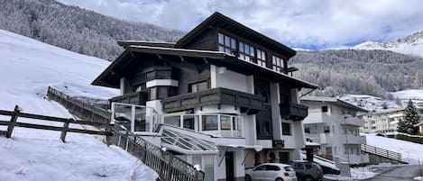 Esterni
