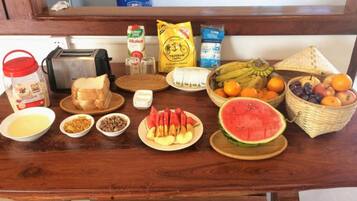 Free daily continental breakfast