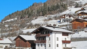 Exterior - Beautiful apartment for 2 people with WIFI, TV and balcony (Fendels)