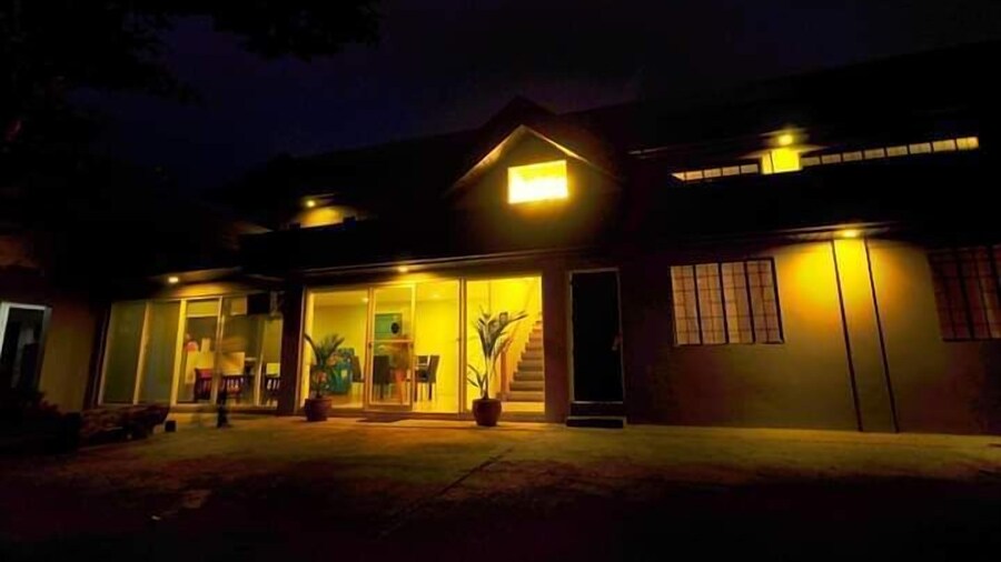 Kingsville Hotel