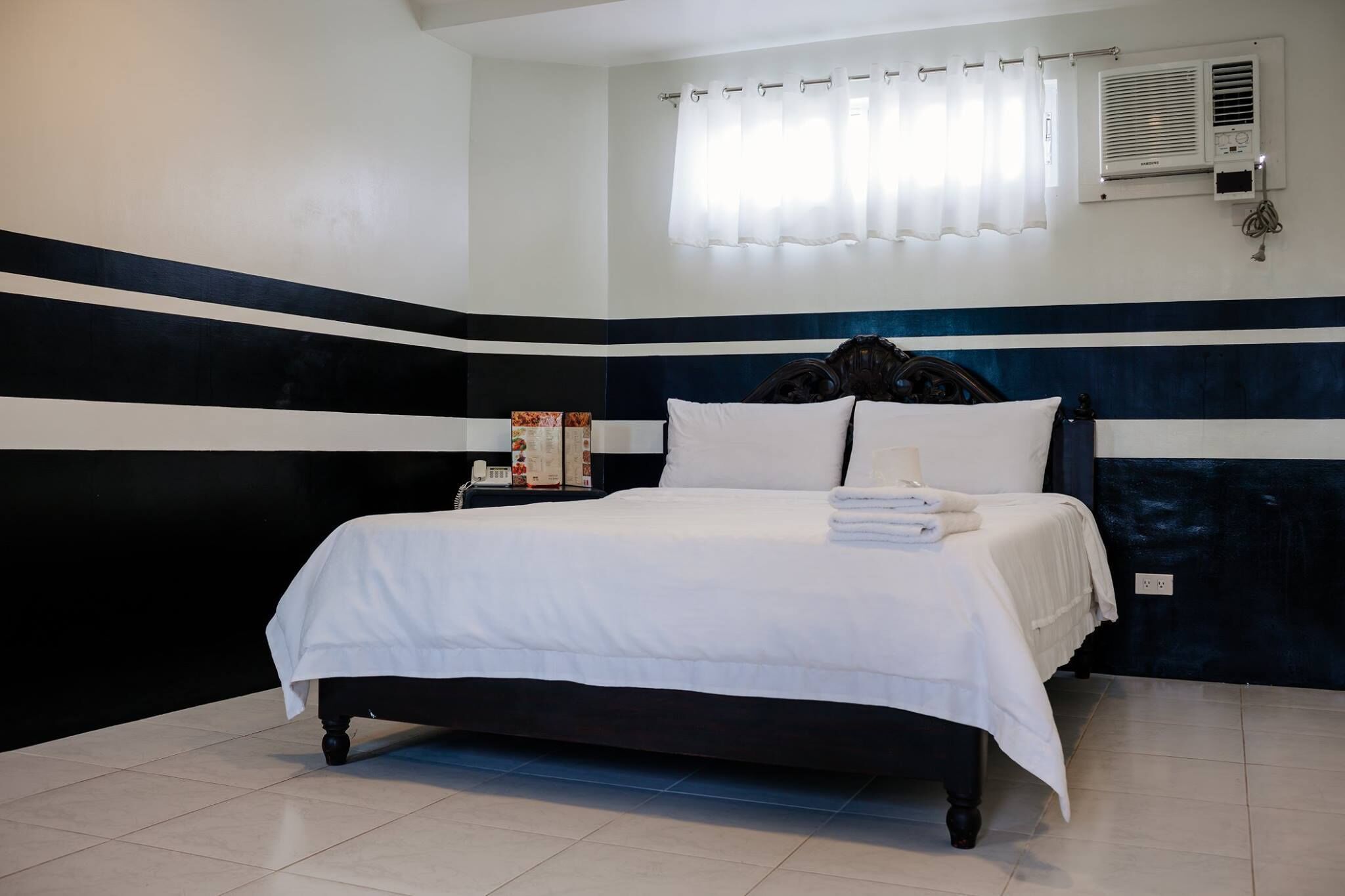 Individually decorated, individually furnished, laptop workspace