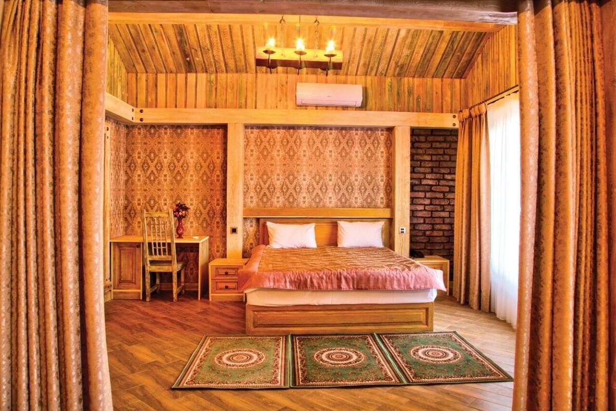 Family Room | Free WiFi