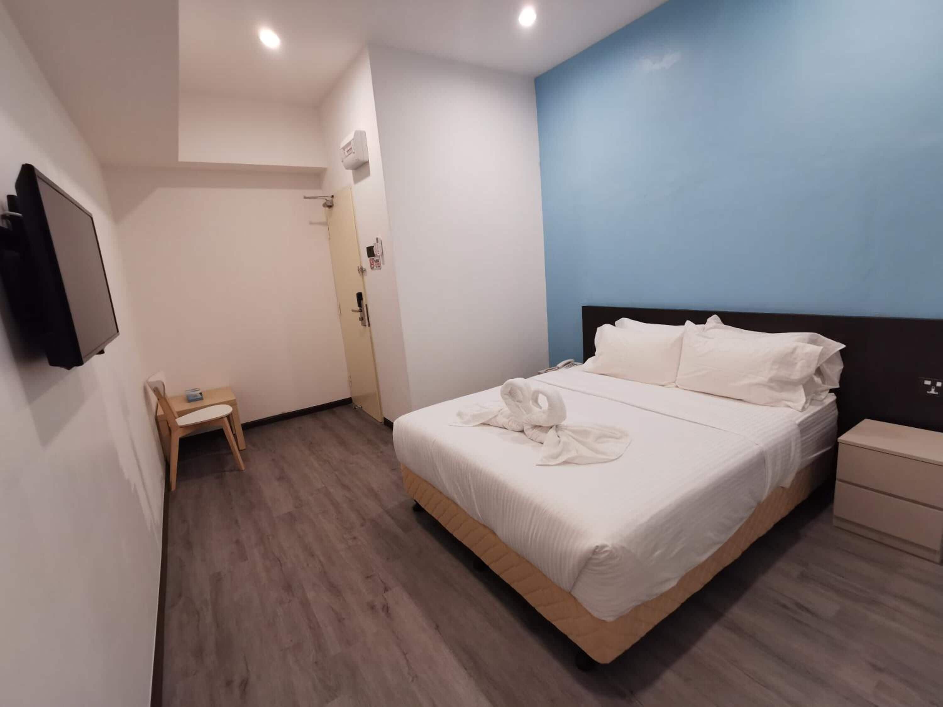 Soundproofing, free WiFi