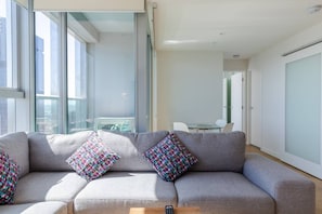 Royal Apartment | Living room | Flat-screen TV