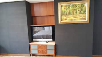 Blackout curtains, bed sheets