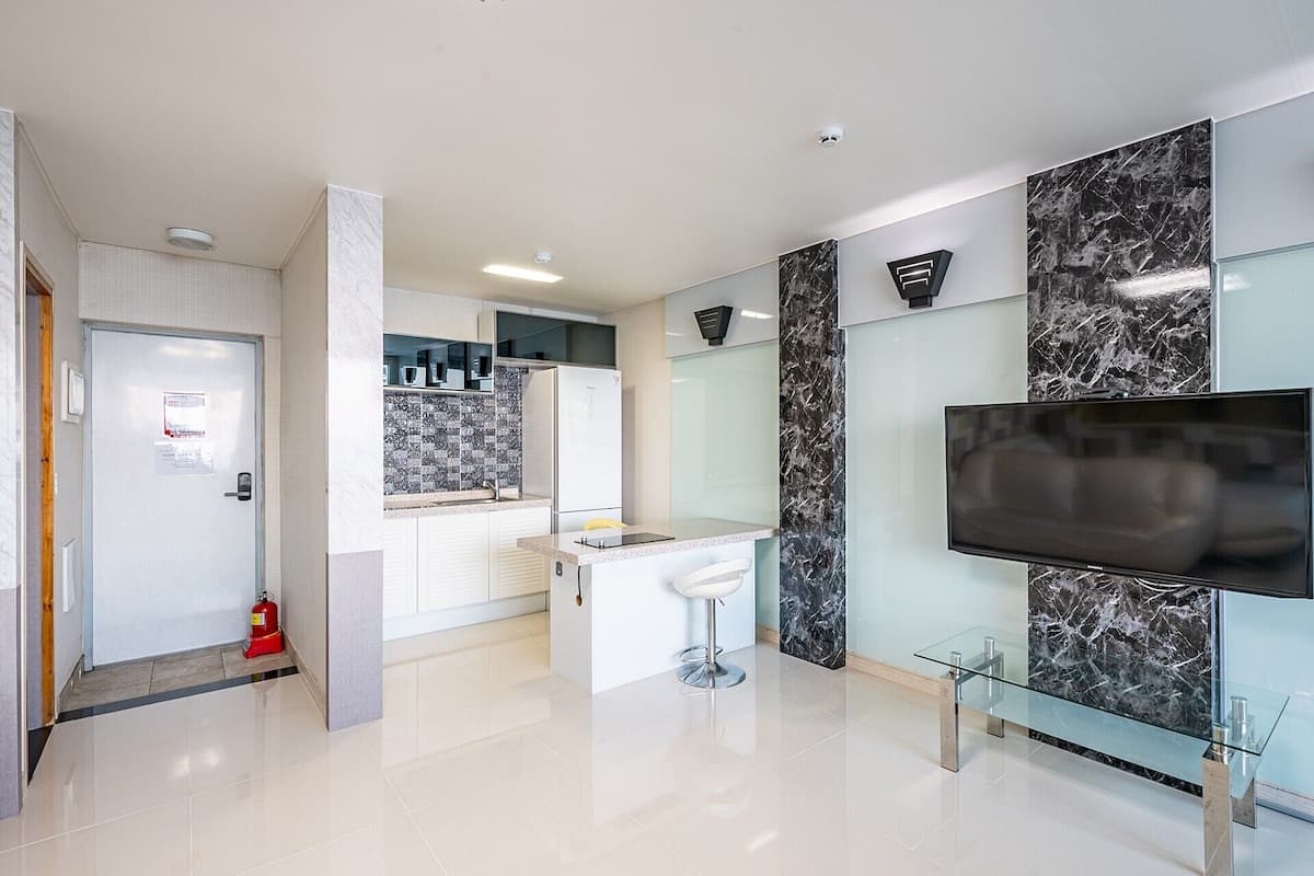 ocean view spa b6 | 2 bedrooms, free wifi