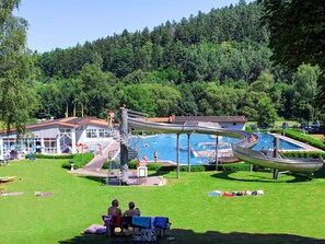 Pool - Lovely apartment in villa for 2 guests with pool, TV, terrace and pets allowed (Bebra)