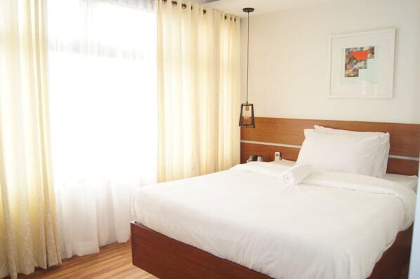 Deluxe Single Room | Desk, laptop workspace, free WiFi, bed sheets