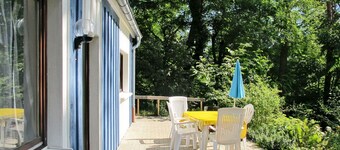 Nice apartment in villa for 3 people with WIFI, TV, terrace, pets allowed and parking