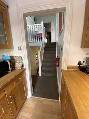 Deluxe Apartment | Private kitchen | Fridge, microwave, oven, dishwasher - 19 Station Road (Henley-on-Thames)