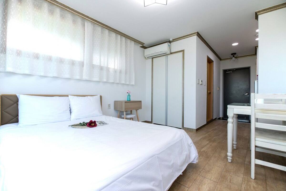 Studio (Solhyang 101) | WiFi (free)