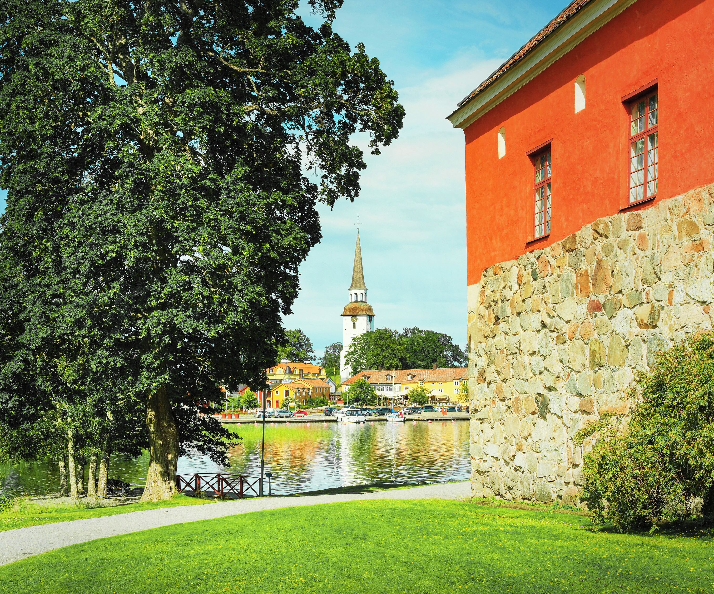 المنطقة المحيطة بالمنشأة