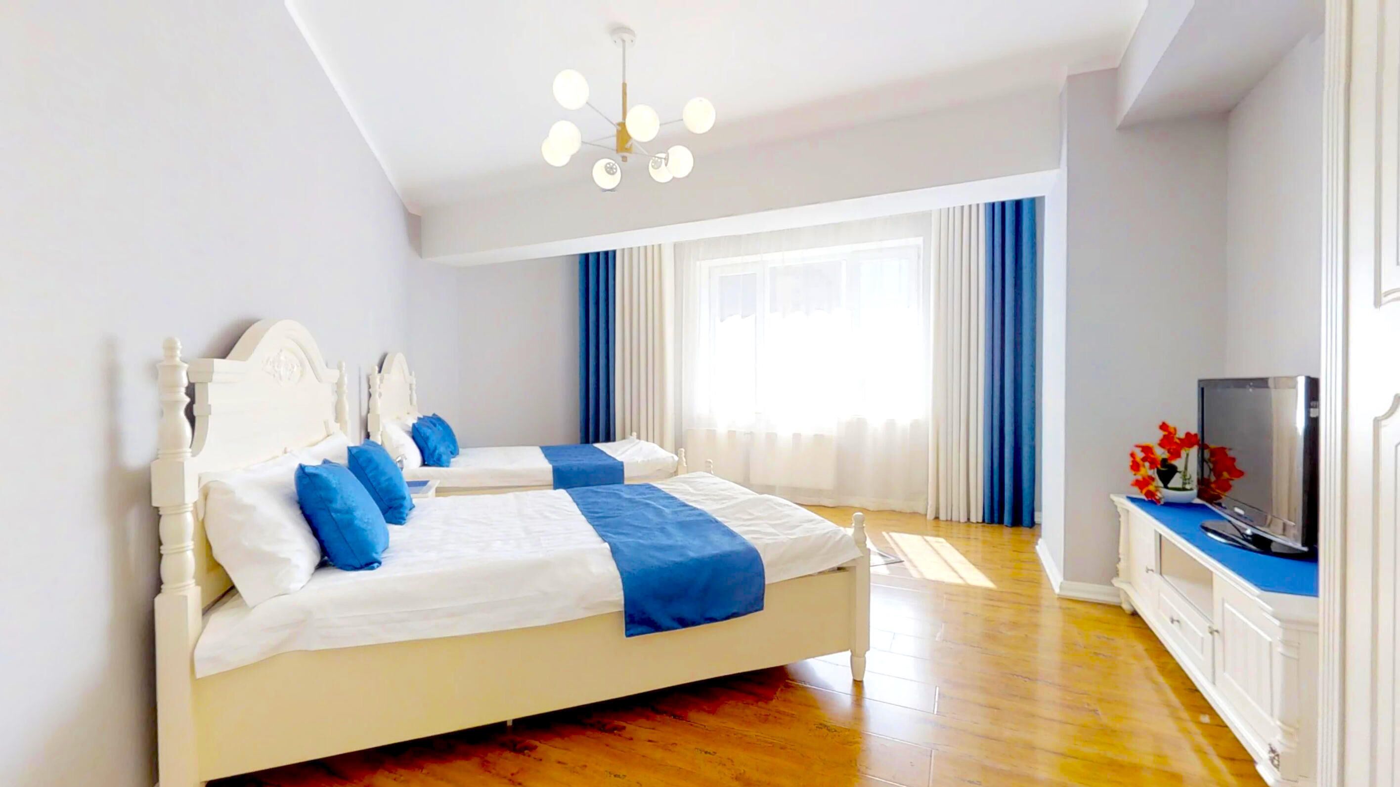 3 Schlafzimmer, Allergikerbettwaren, Schreibtisch