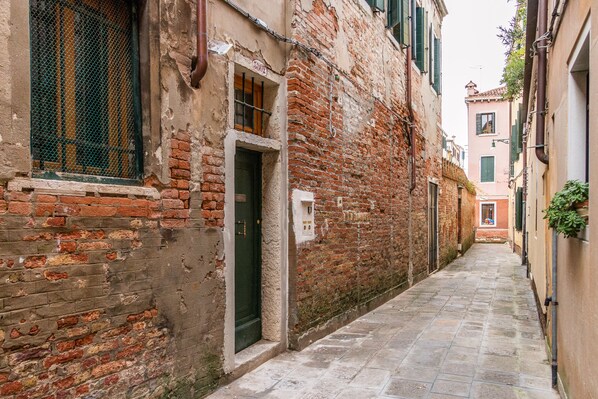 Entrée de l’hébergement