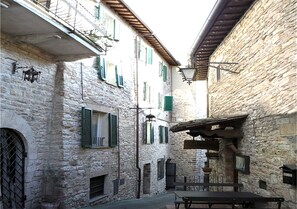 Apartment, 2 Bedrooms | Exterior detail - Camere Gambacorta (Assisi)