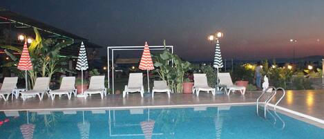 Seasonal outdoor pool, sun loungers