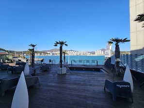 Exterior - Daylight Lagomar Pension (Busan)