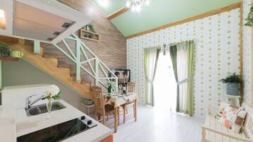 Duplex (ARLES) | Living area | 42-inch LCD TV with cable channels, TV