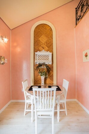 Duplex (AVIGNON) | In-room dining