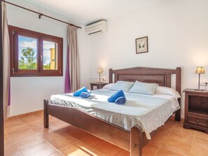2 Schlafzimmer, Reisekinderbett, kostenloses WLAN