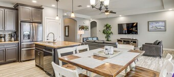 Laguna Vista Resort-Style Home, Private Pool & Spa