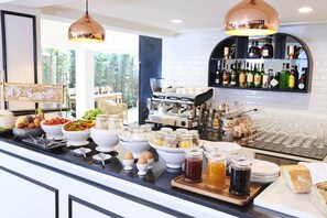 Daily continental breakfast for a fee