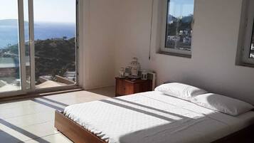 Villa | 3 Schlafzimmer, Bügeleisen/Bügelbrett, kostenloses WLAN, Bettwäsche