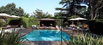 Logis Hotel le Cedre de Soyons