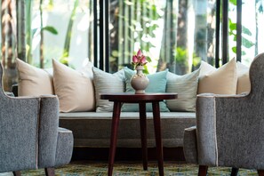 Lobby sitting area - Jaya House Angkor Park (Siem Reap)