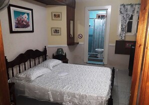 豪華雙人房 | 迷你吧、房內夾萬、獨特設計、獨特裝修