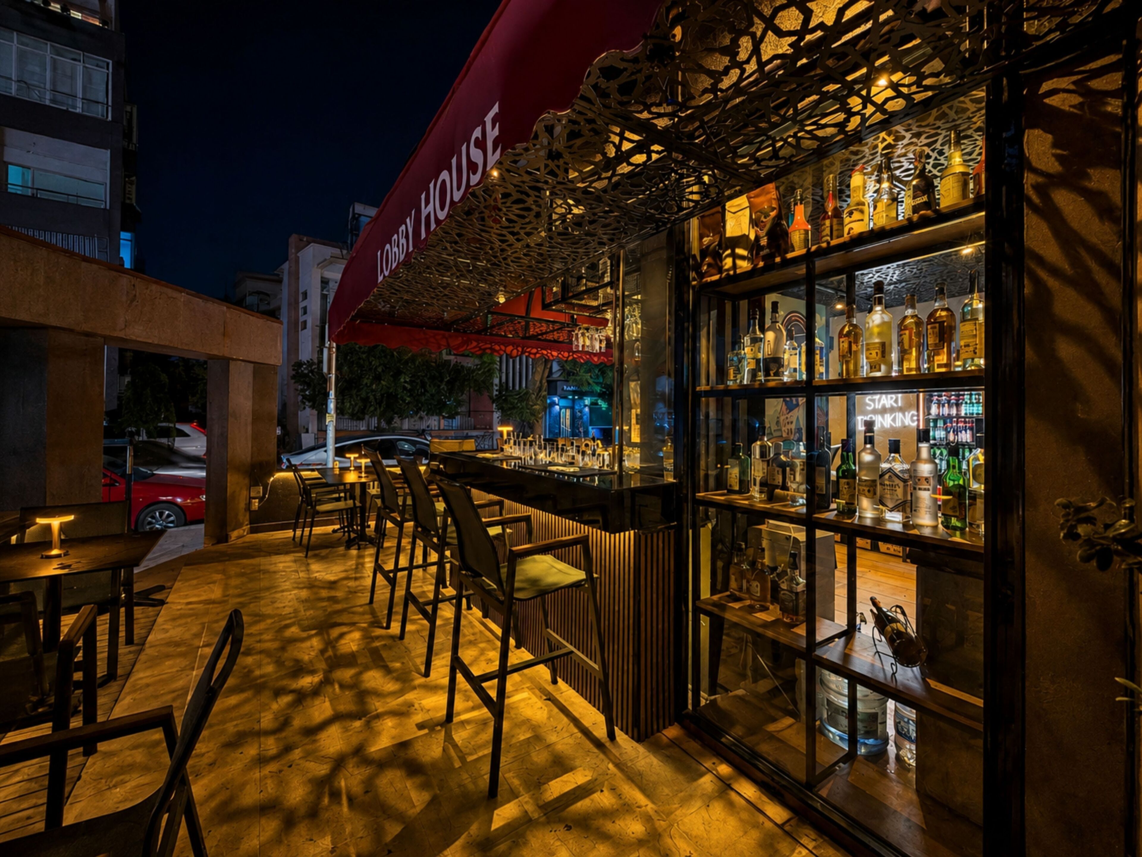 Bar (en la propiedad)
