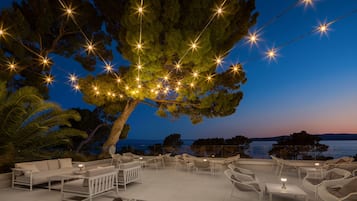 Bar (in der Unterkunft)