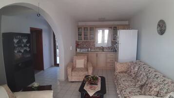 Villa, 3 Bedrooms, Sea View | Living area