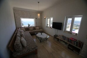 Villa, 3 Schlafzimmer | Wohnzimmer | LCD-Fernseher