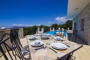 Outdoor dining - KA003 by Villaofsummer (Antalya)