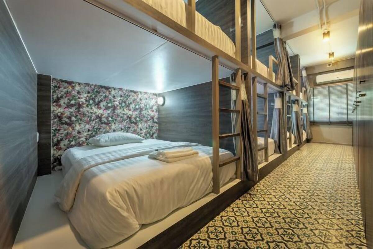 Wi-Fi de cortesia, roupa de cama
