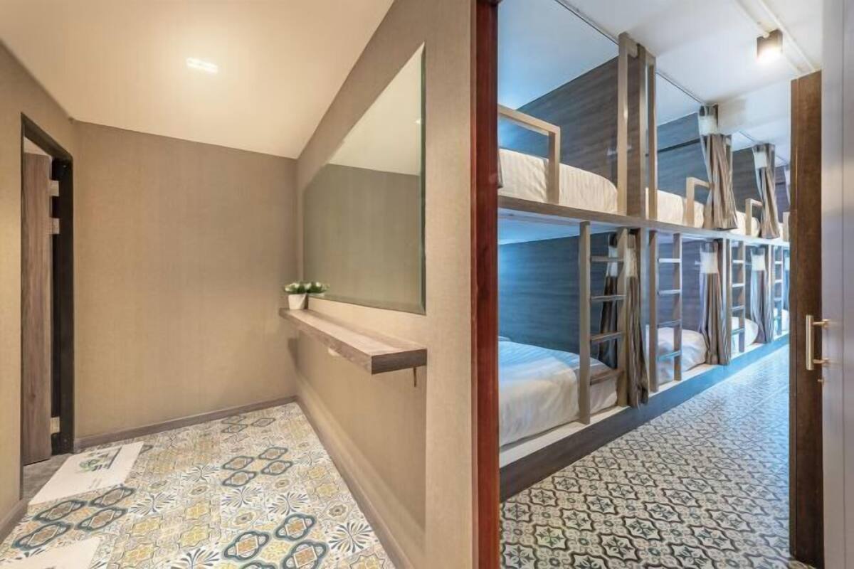Wi-Fi de cortesia, roupa de cama