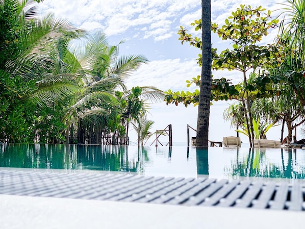 Outdoor pool, pool loungers