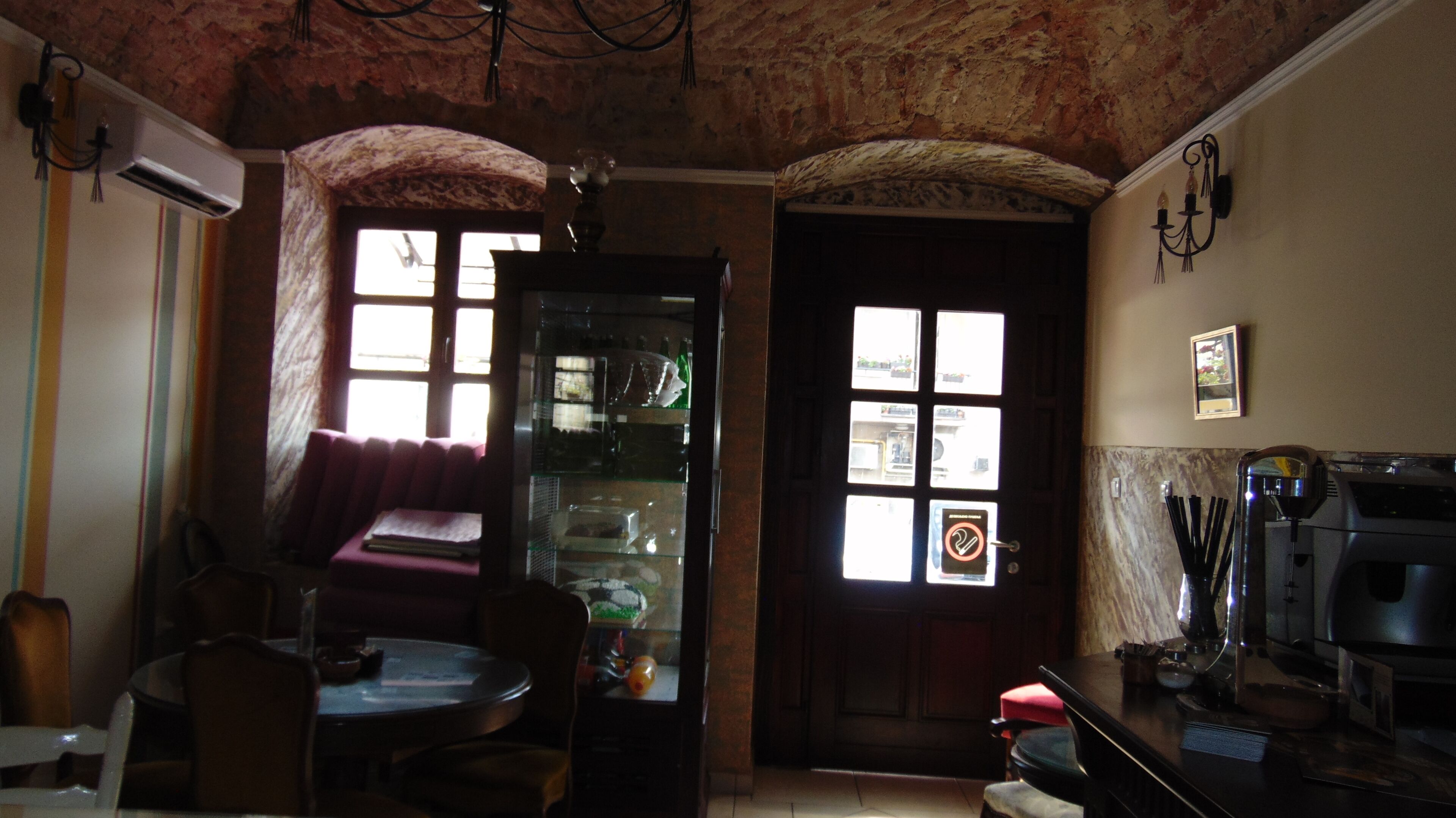 包每日當地菜式早餐