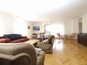 TV - Apartment 1624/16704 (Istria - Novigrad), 600m from the beach (Novigrad)