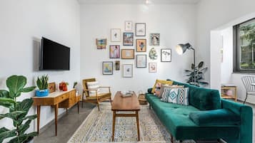 Apartment, 1 Bedroom | Front of property
